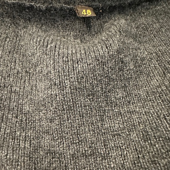 A CHARCOAL GREY BUTTON UP VEST - Picture 4 of 7